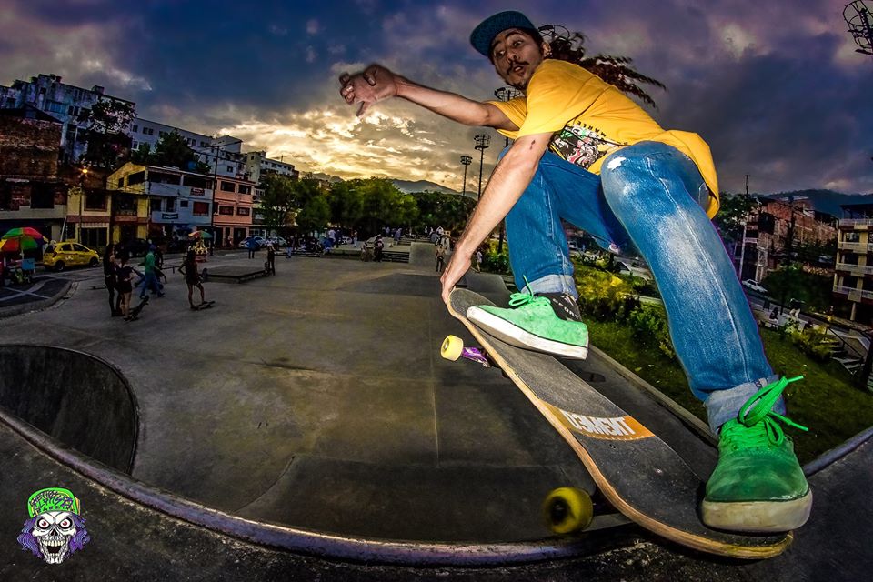 Camilo Senior, skater caleño